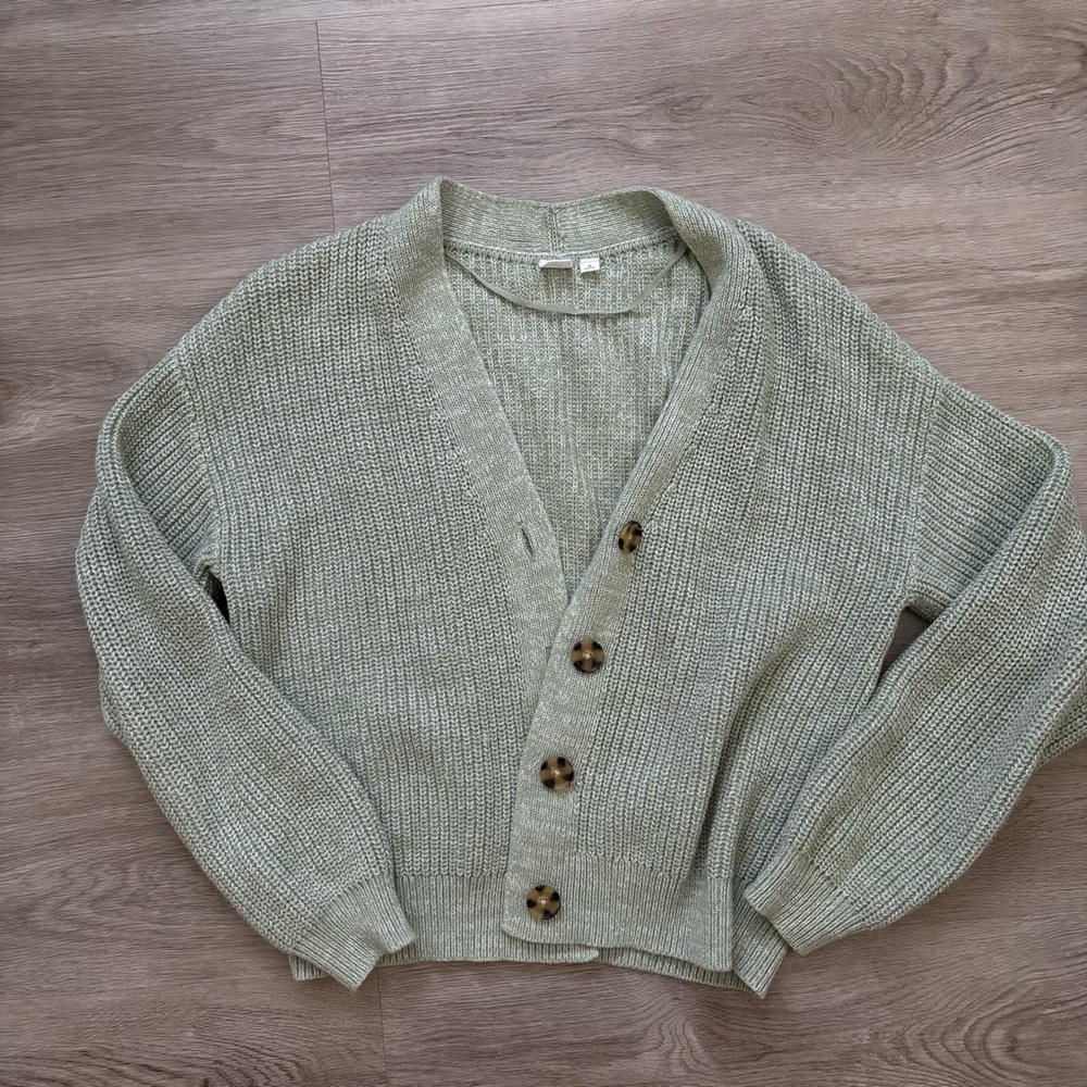 GAP V-Neck Cardigan